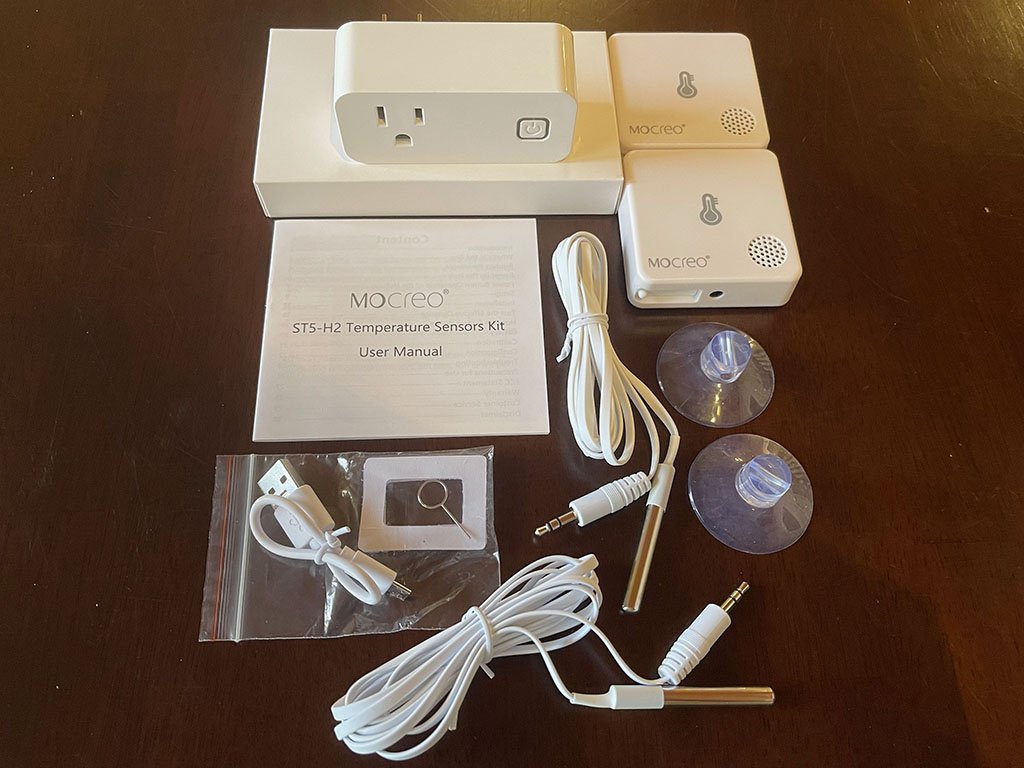 Mocreo ST5 package contents: one hub, two sensors and two probes